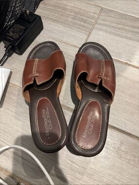 Montego Bay Club Women’s Brown Slide Sandals